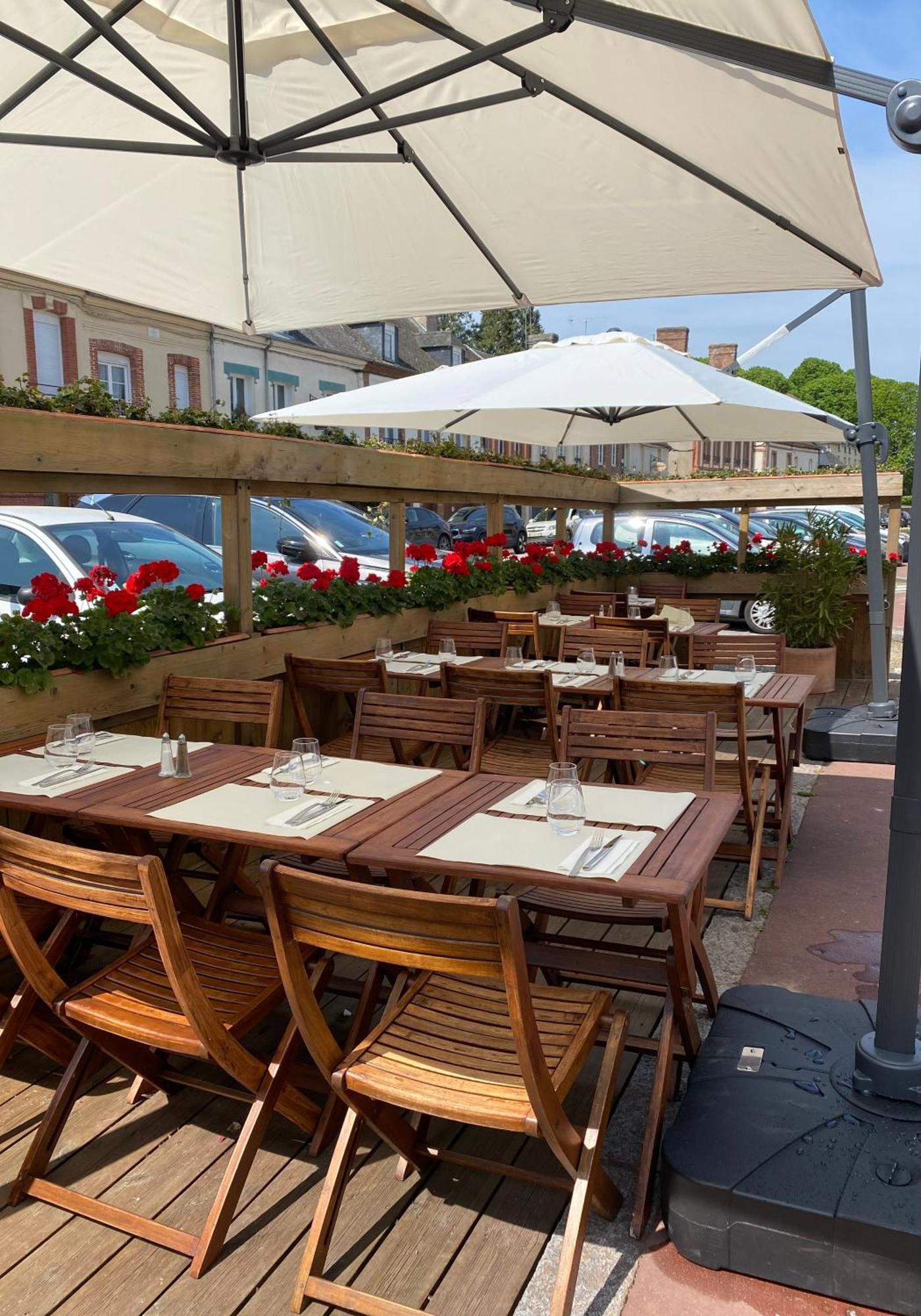 Le Comptoir Du Paradis La Ferté-Frênel Esterno foto